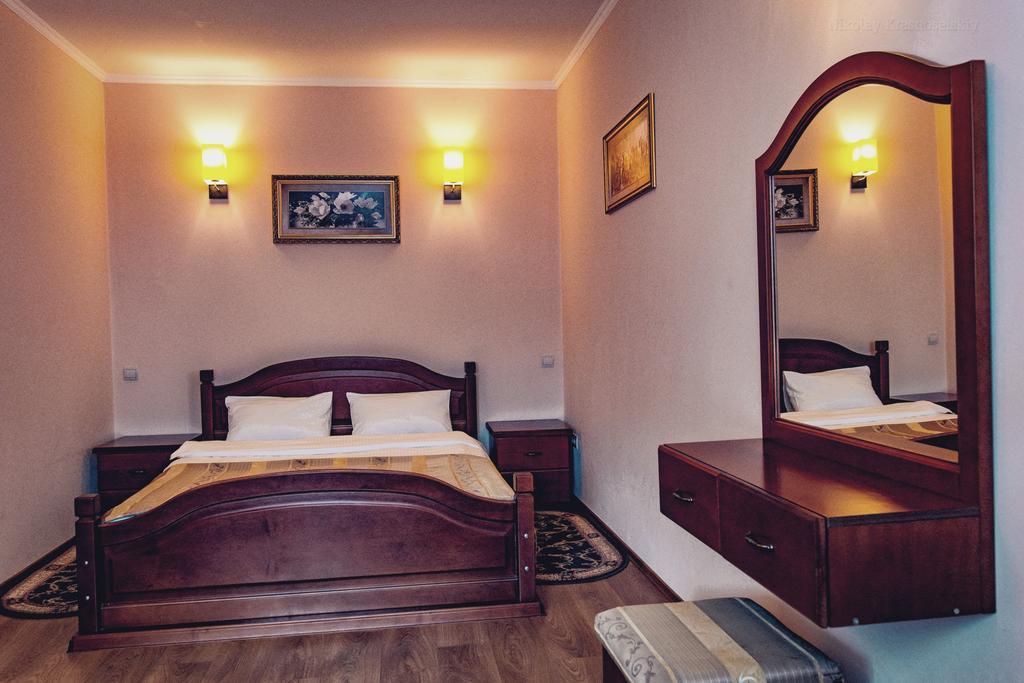 Veles Hotel Fontanka Esterno foto