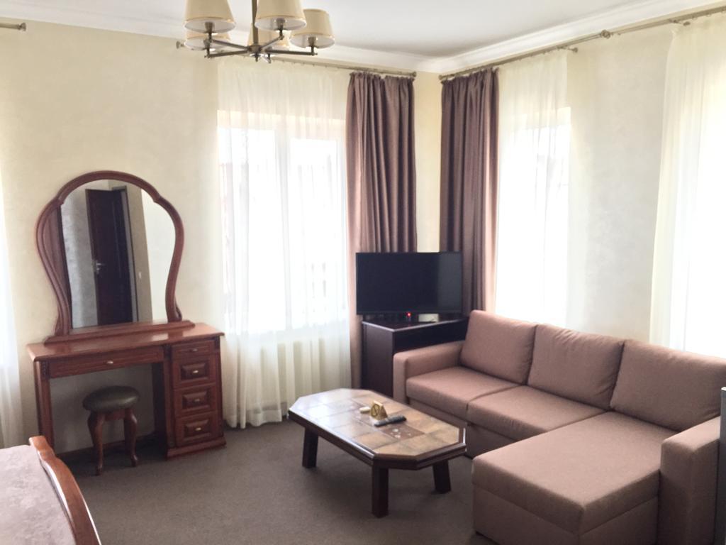Veles Hotel Fontanka Esterno foto
